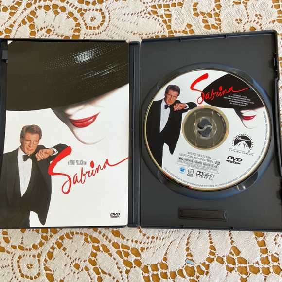 2 Rom-Com DVDs:  Sabrina (1995) with Harrison Ford and A Room with a View (1986) - Picture 4 of 9